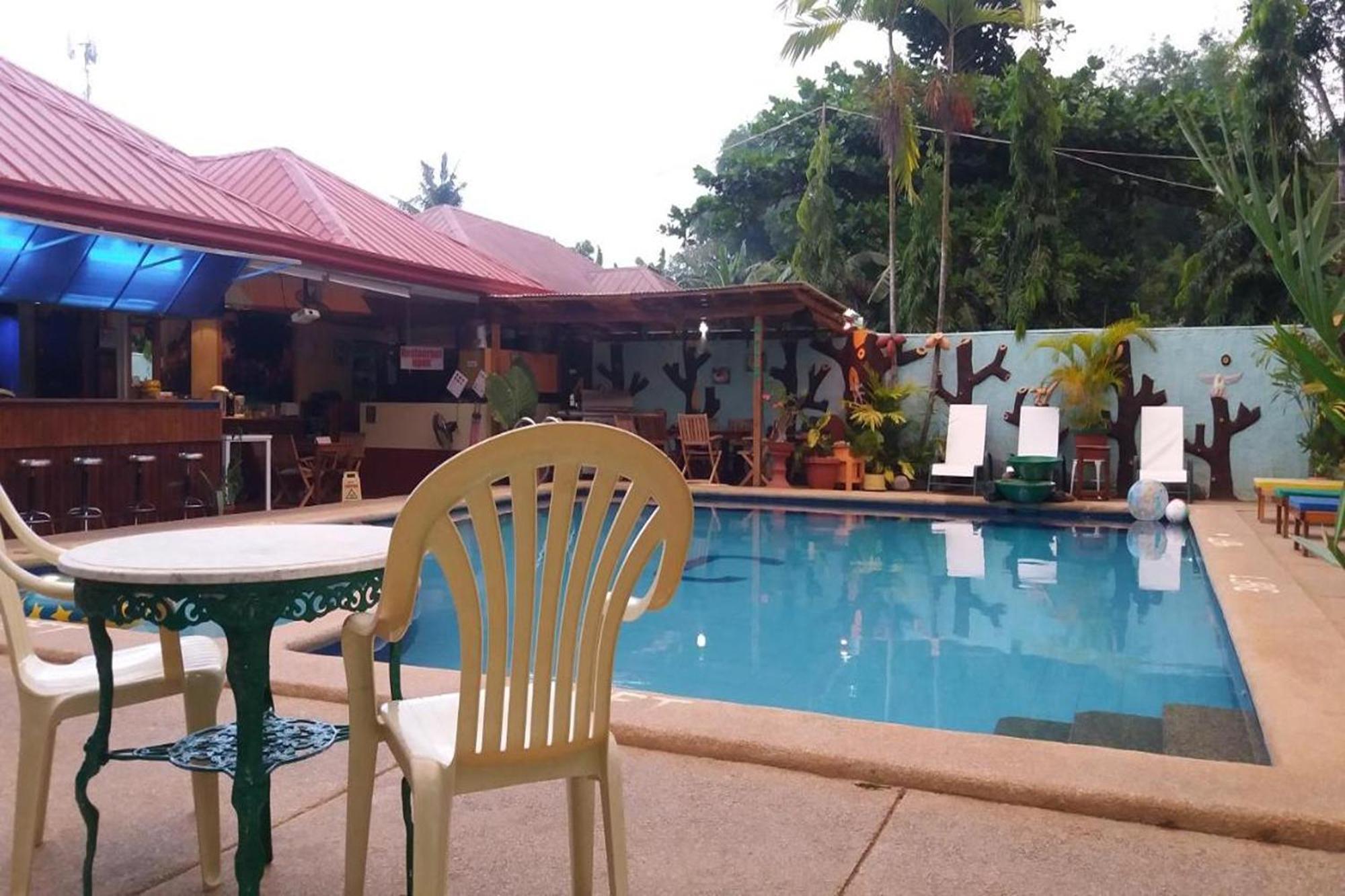 Citadel Bed And Breakfast Пуэрто-Принцеса Экстерьер фото