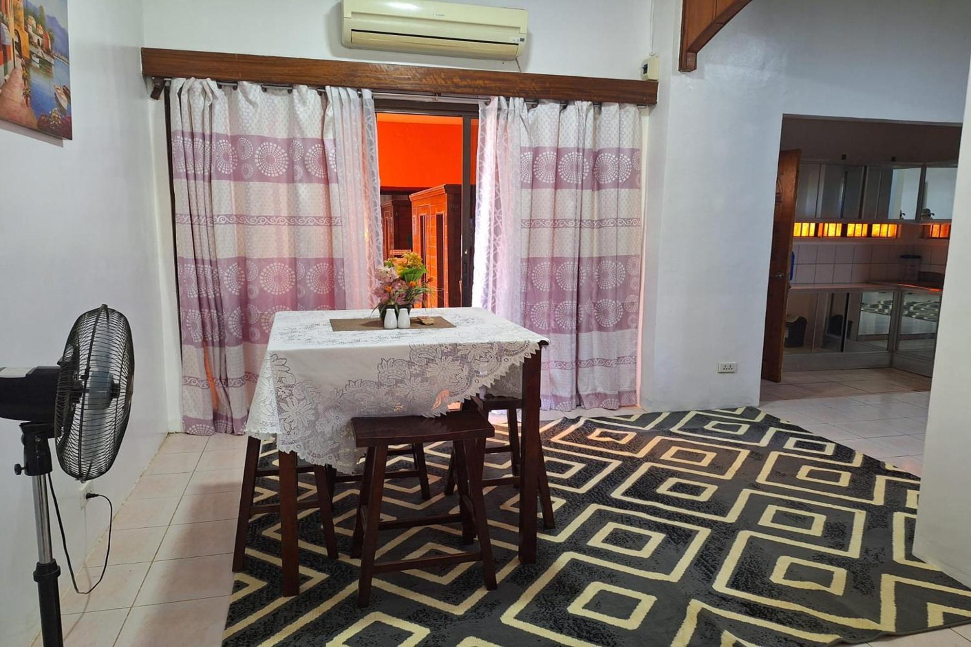 Citadel Bed And Breakfast Пуэрто-Принцеса Экстерьер фото